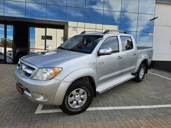 TOYOTA HILUX 3.0 SRV 4X2 CD 16V TURBO INTERCOOLER DIESEL 4P MANUAL